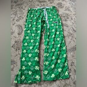 Women’s NFL New England Patriots Green Shamrock PJ Bottoms Size L